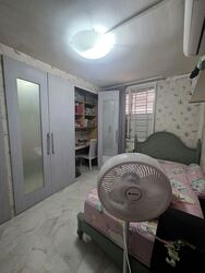 Blk 4 Holland Close (Queenstown), HDB 3 Rooms #570198941